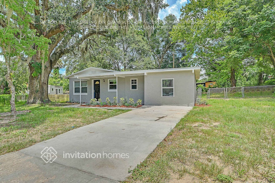 Building Photo - 7115 Peyton Pl