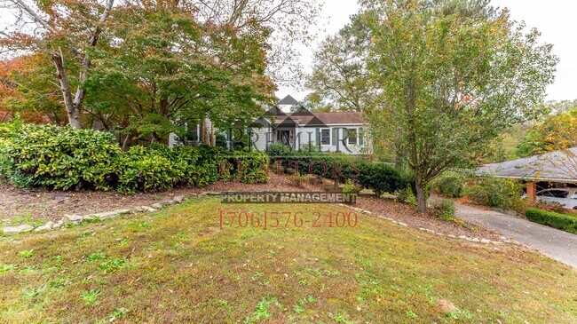 Building Photo - 3812 Wingate Dr