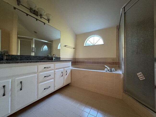 Building Photo - Spacious 3-Bedroom Home in Turkey Creek Golf & Country Club – Available 02/02/26!