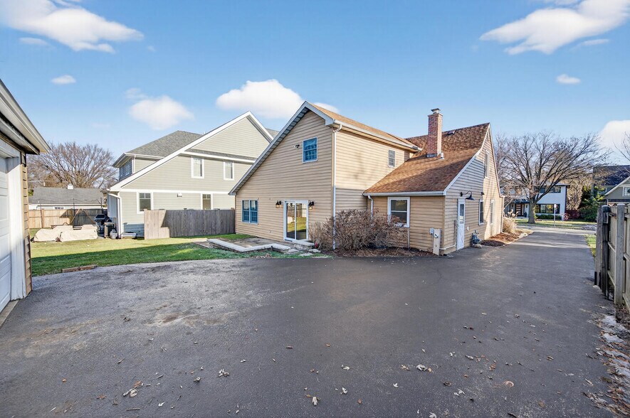 Building Photo - 4524 Washington St