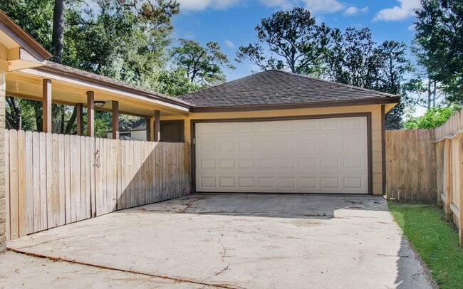 Building Photo - 4903 Charade Dr