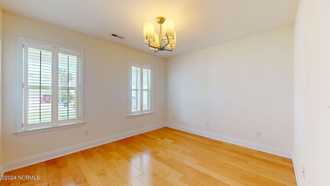 Building Photo - 536 Catamaran Dr