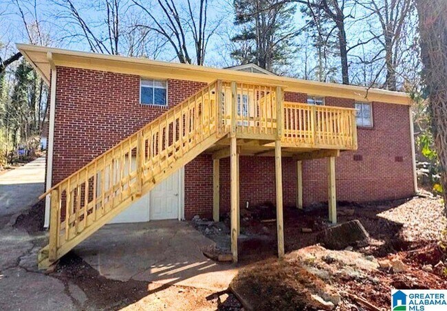 Building Photo - 630 Lisa Ln