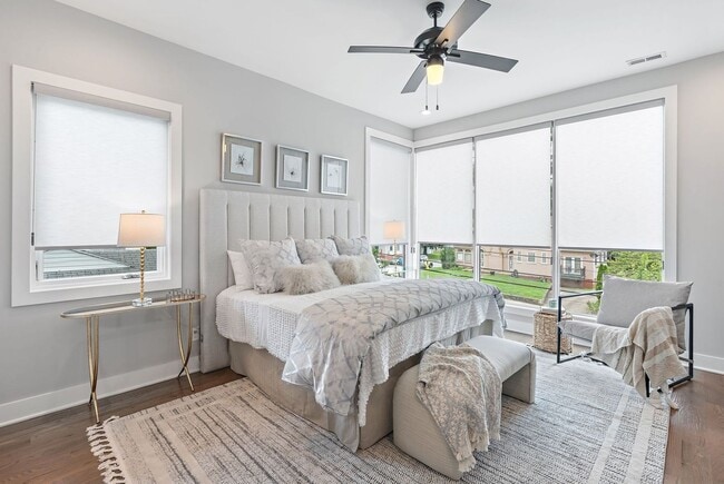 Building Photo - Walkable Luxury in Edgehill