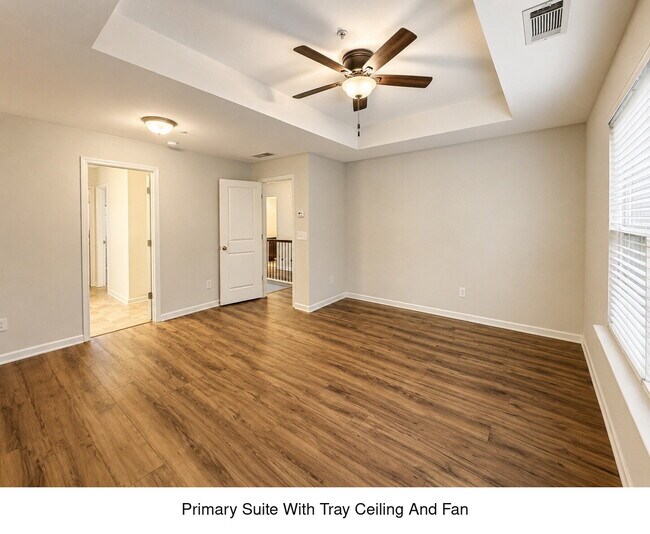 Building Photo - Move-In Ready Townhome in Coveted Castleberry Village Neighborhood