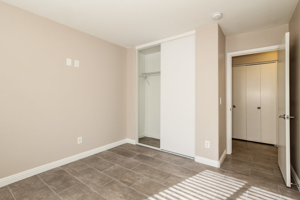 Building Photo - 12702 W Aster Dr