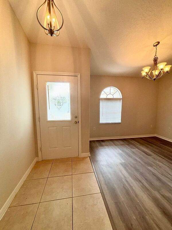 Building Photo - 3048 Verbena Dr