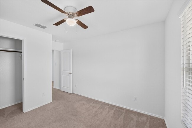 Building Photo - 320 Dewberry St