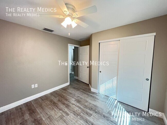 Building Photo - 32 Fir Dr