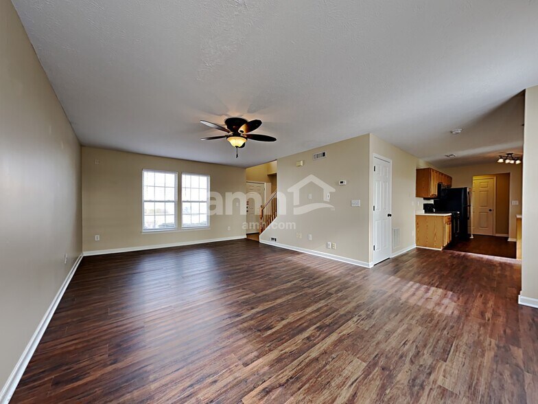 Building Photo - 515 Indian Lake Dr