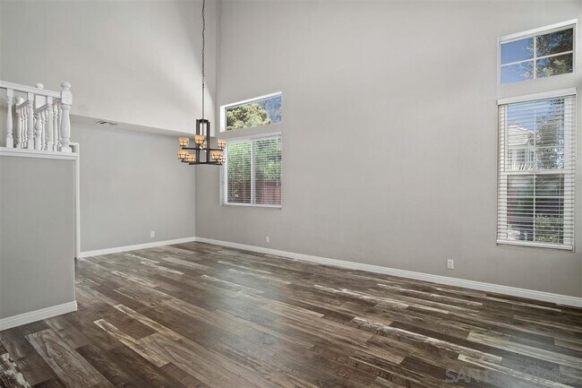 Building Photo - 3251 Celinda Dr