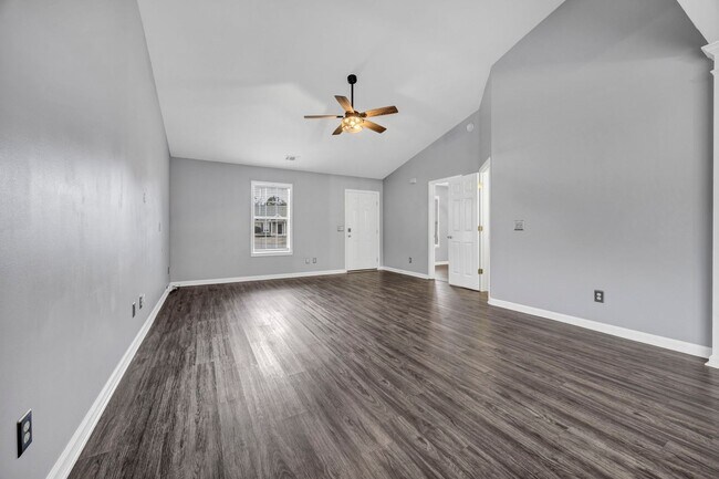 Building Photo - BEAUTIFULLY RENOVATED TWO BEDROOM IN CHAPIN