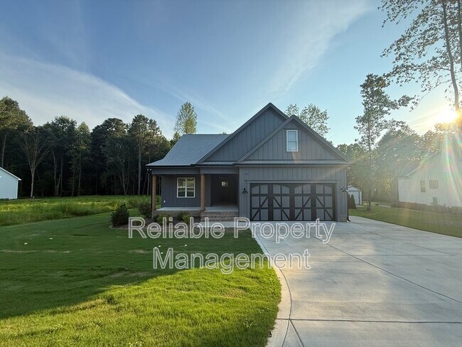Primary Photo - 945 Lynch Rd