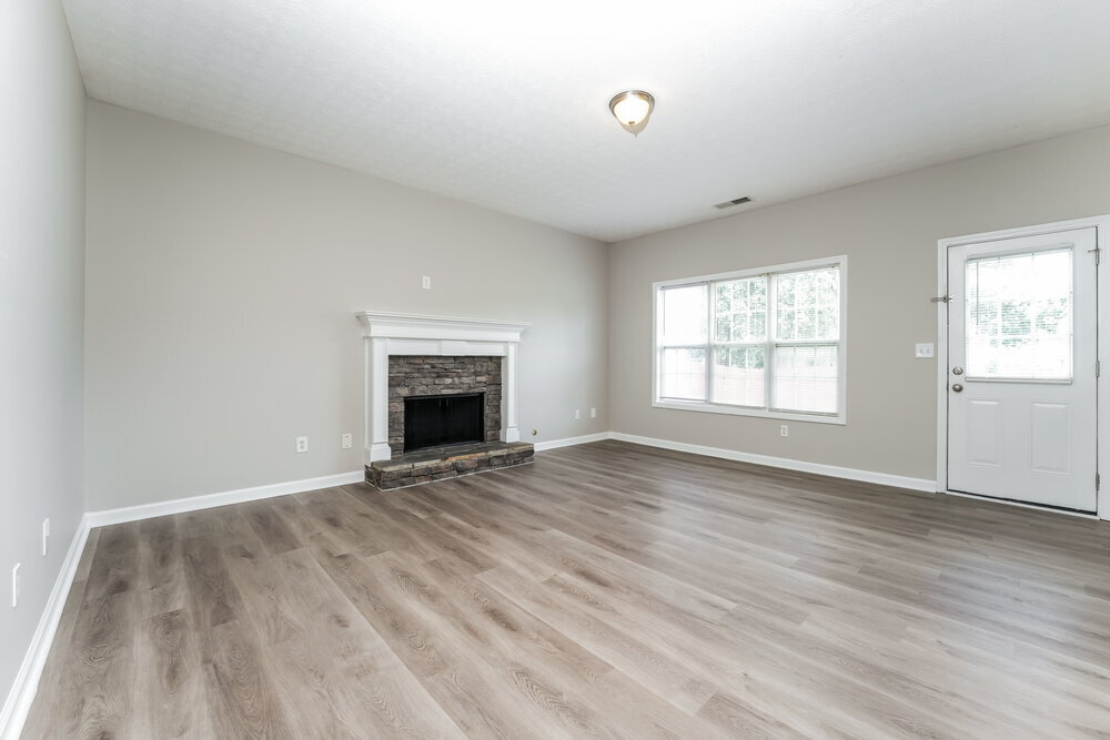 Building Photo - 2307 Santa Anna Ct SE