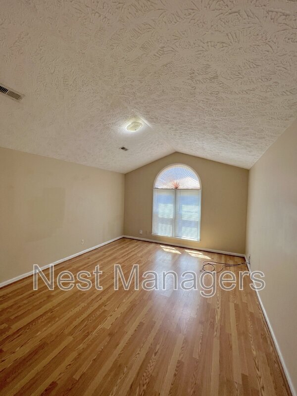 Building Photo - 1703 Winnabow Dr