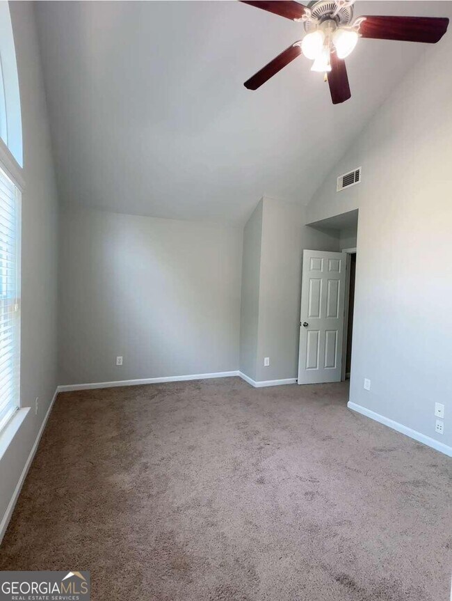 Building Photo - 1230 Grey Rock Way