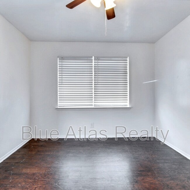 Building Photo - 2725 Patricia Ln
