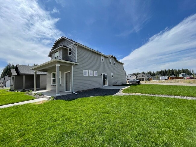 Building Photo - Brand New Hayden Home