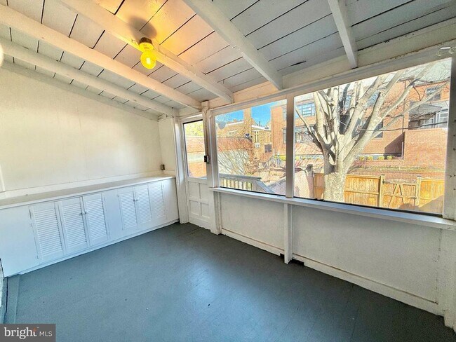 Building Photo - 119 Prince St