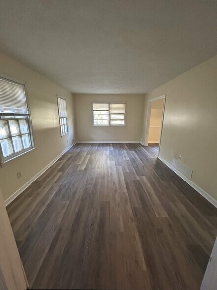 Living Room - 293 Shelton Woods Ct