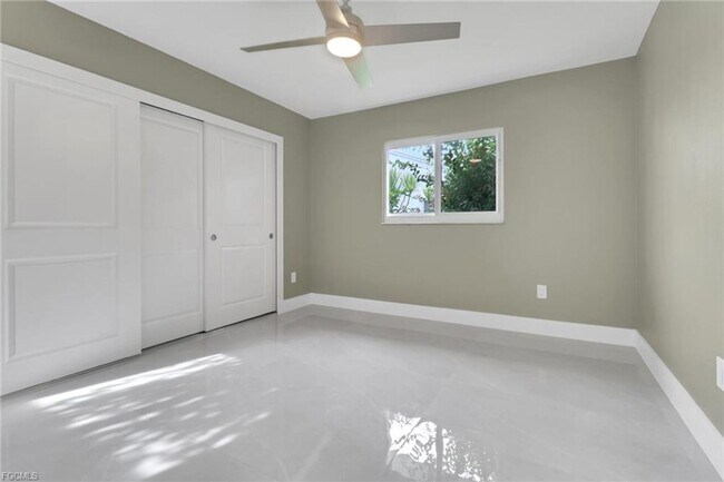 Building Photo - Elegant 3-Bedroom Pool Home in the Prestig...