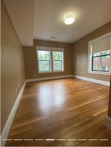 Building Photo - 1592 Beacon St