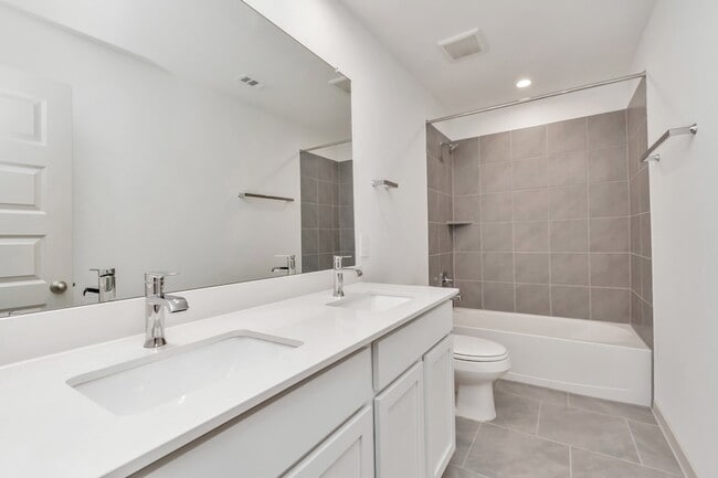 Building Photo - 1111 Pk Crst Dr