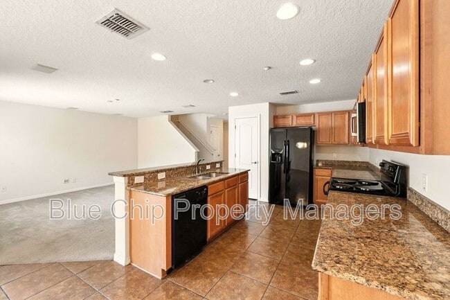 Building Photo - 13800 Golden Russet Dr