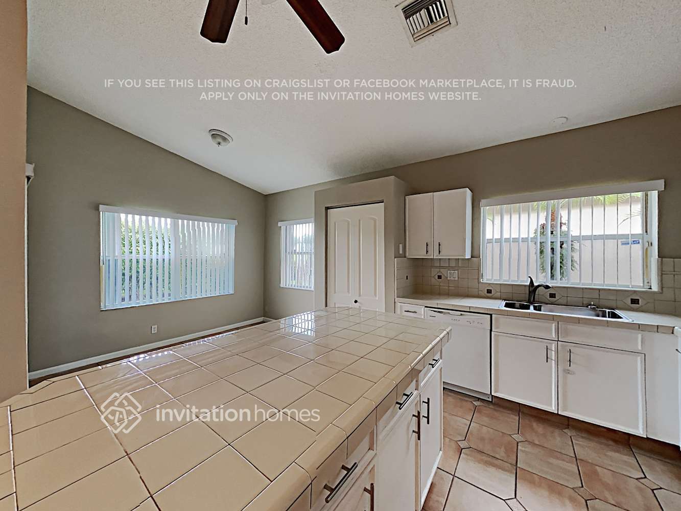 Building Photo - 12447 Pleasant Green Way