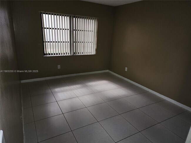 Building Photo - 8600 SW 149th Ave