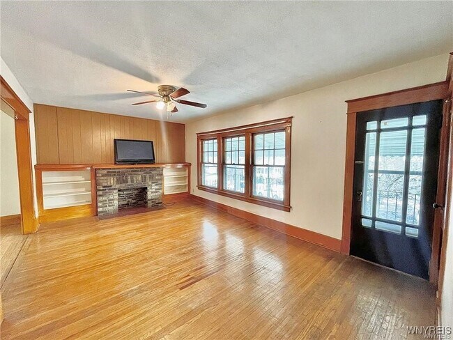 Building Photo - 88 Hartwell Rd