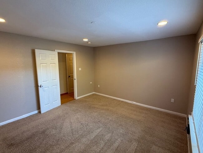 Building Photo - Massive 3-Bedroom El Cerrito Home Minutes ...