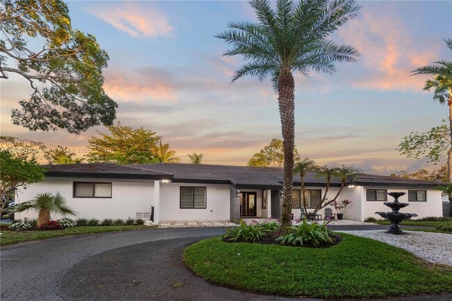 Building Photo - 13505 SW 83rd Ct