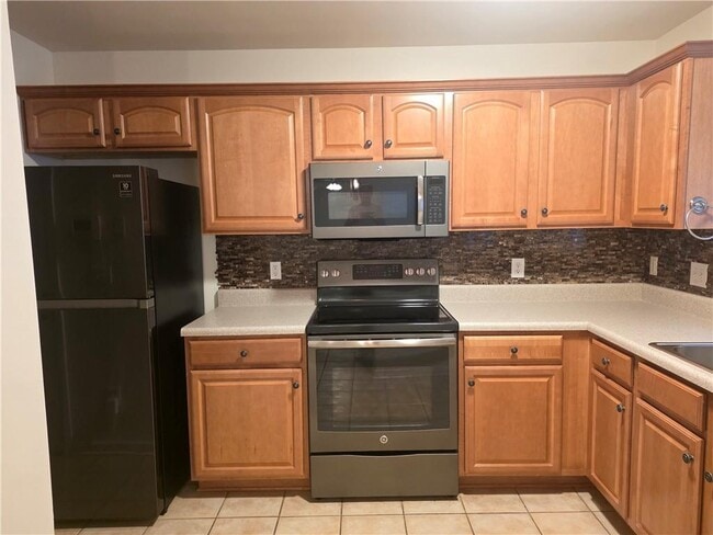 Building Photo - 411 Chatooga Ln
