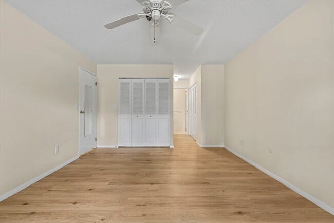 Building Photo - 147 Sylvan St