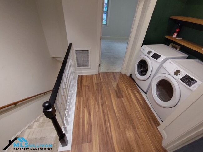 Building Photo - 126 Milford Ct