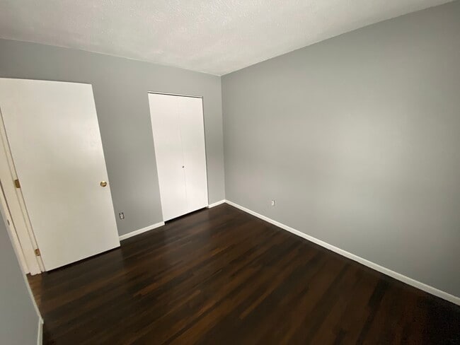 Building Photo - 386 1st Ave SE