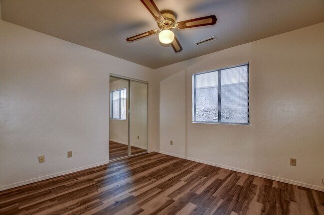 Building Photo - 7100 Roundup Dr