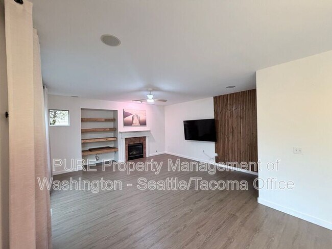 Building Photo - 1725 SW 346th Pl