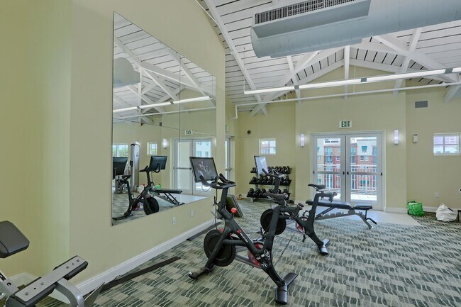 Building Photo - 480 Hibiscus St