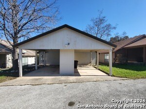 Building Photo - 8431 Cranberry Hill