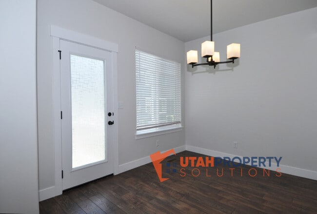 Building Photo - 1748 N 3720 W