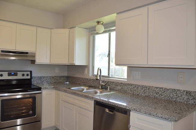 Building Photo - 2156 57th Ave