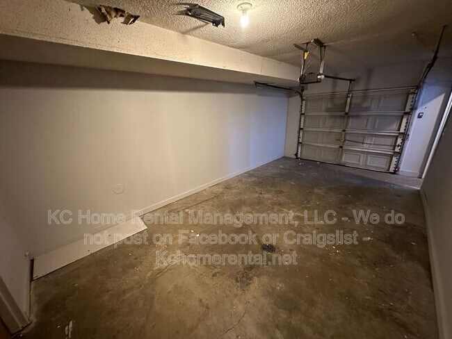 Building Photo - 1525 Jackson Ave