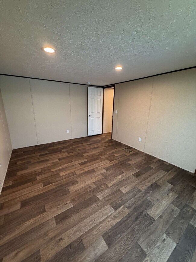 Building Photo - AVAILABLE TO RENT IN REHOBETH