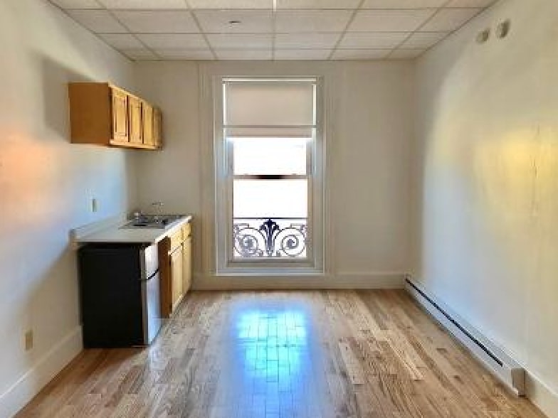 Building Photo - 408 Beacon St