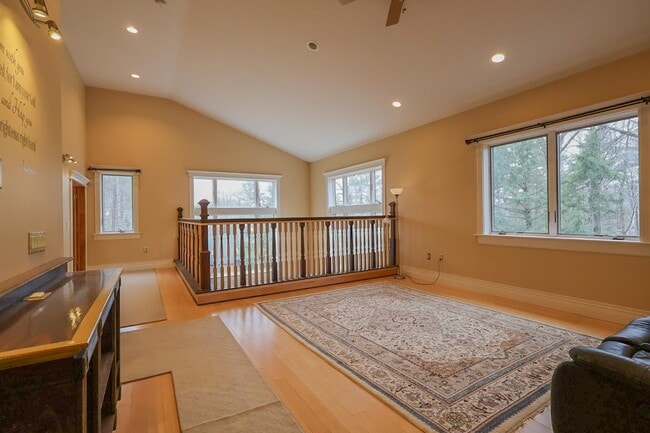 Building Photo - 67 Anderson Pond Rd