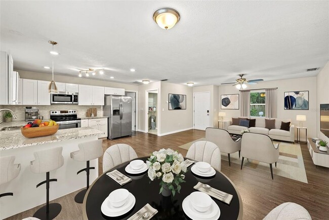 Building Photo - 6601 N Elizabeth St