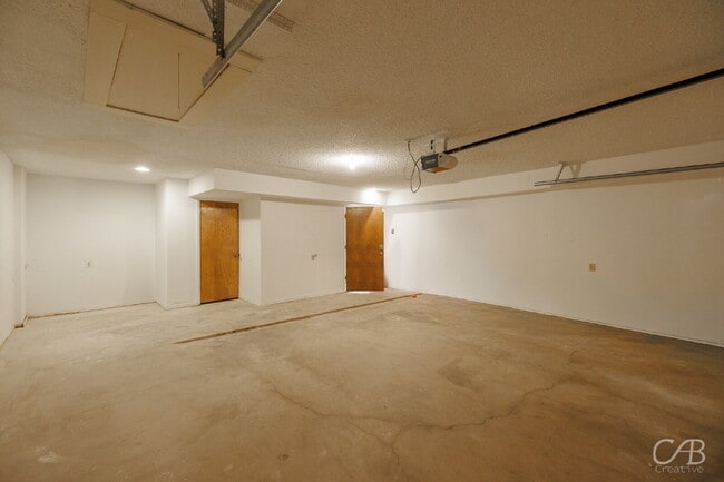 Building Photo - For Lease