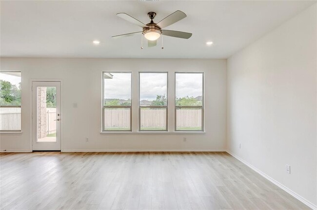 Building Photo - 1717 River Plateau Dr